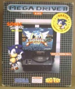 Mega Drive II ed Sonic Caixa Frente.jpg