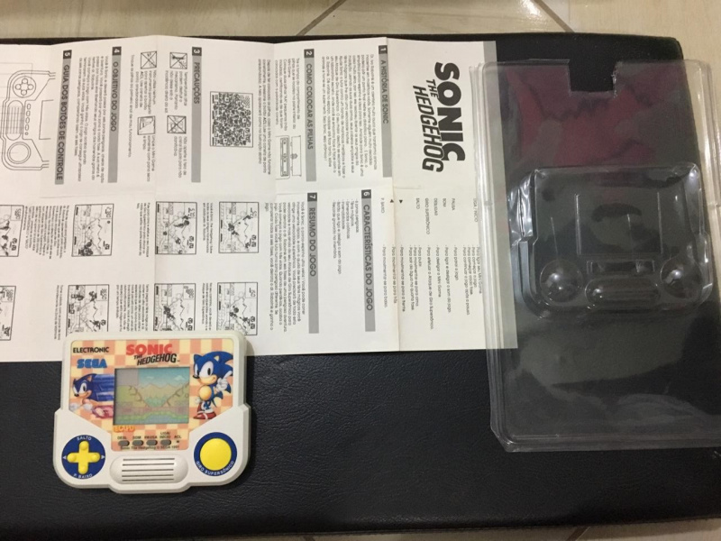 Arquivo:MiniGameConsoleSonicTheHedgehog 03.jpg
