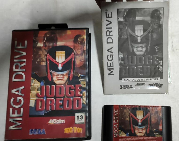 Arquivo:MDCapaJudgeDredd f.jpg