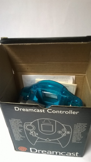 Controle Dremcast Trasnlúcido 04.jpg