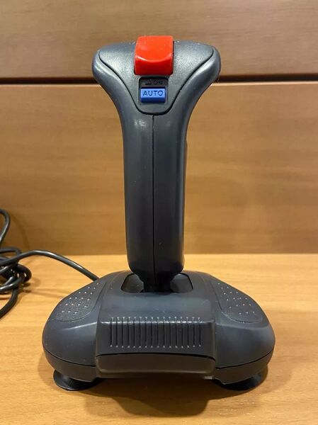Arquivo:SMSJoysticktipoManche05.jpg
