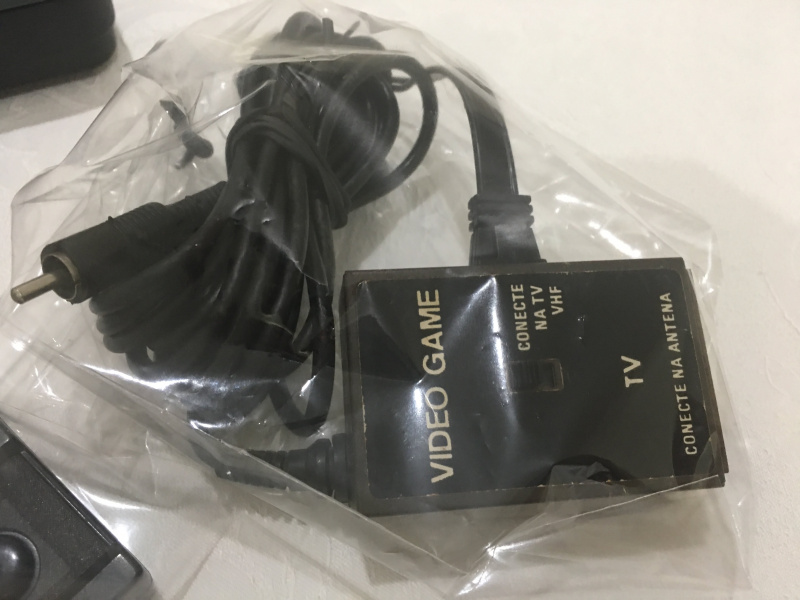 Arquivo:MasterSystem3CompactcomSonicCaixaAzuleBranca 09.jpg