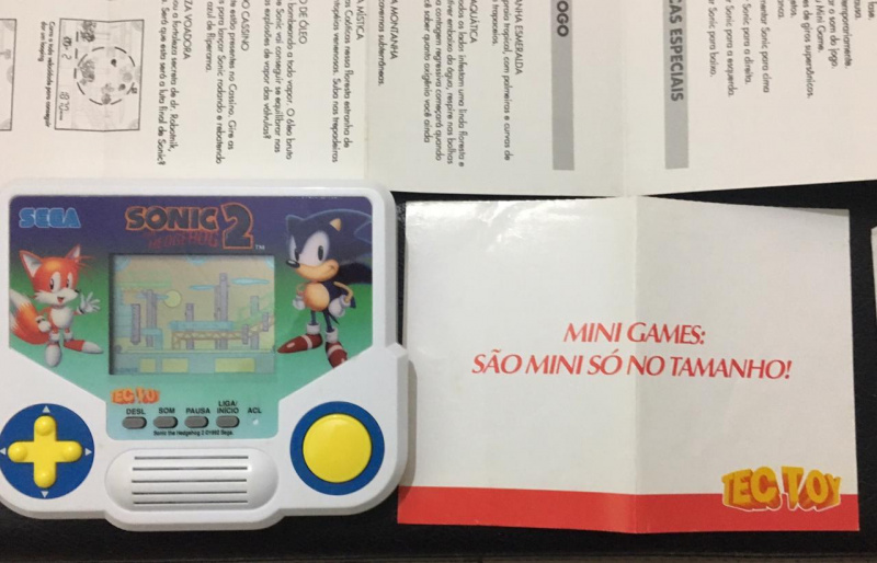 Arquivo:MiniGameConsoleSonicTheHedgehog2 02.jpg
