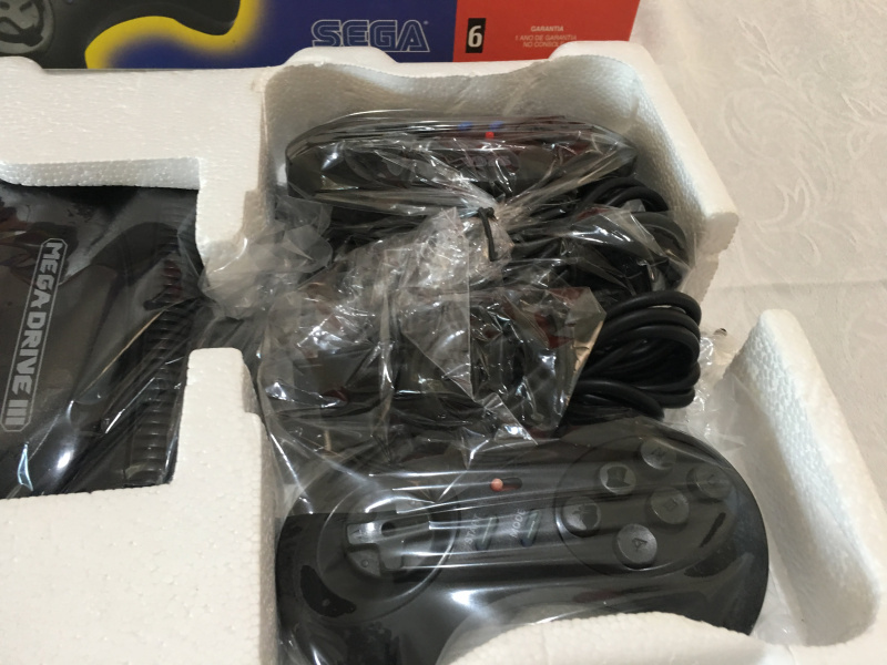 Arquivo:SuperMegaDrive3com10jogos var 10.jpg