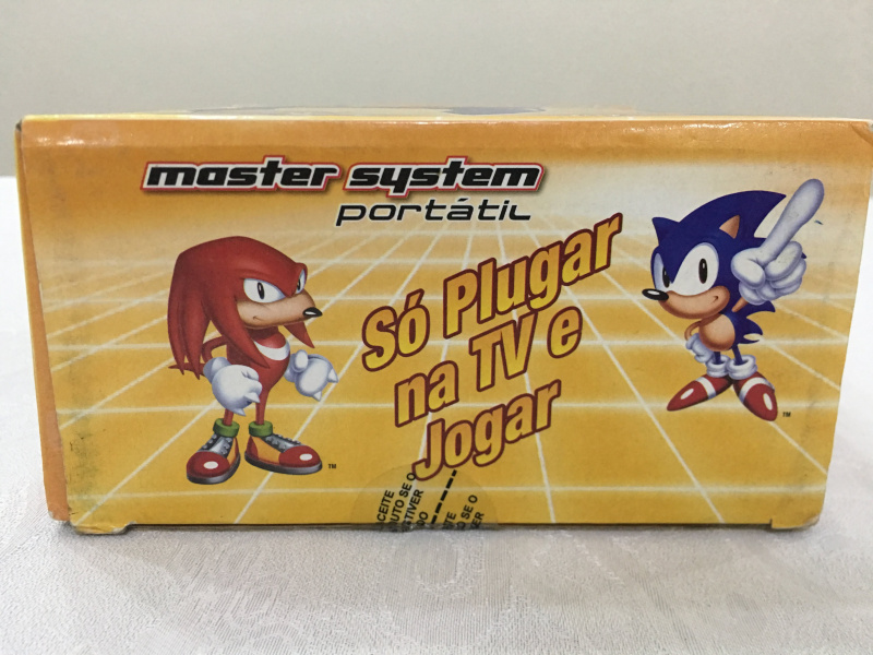 Arquivo:MasterSystemPortatilcom30JogosAzul 05.jpg