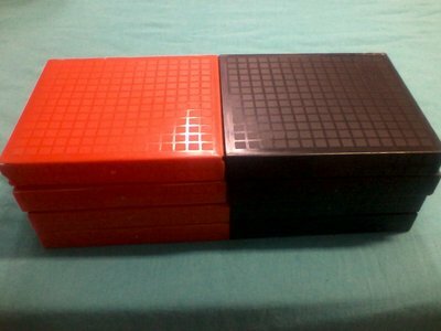 caixa-box-plastica-locadora-pra-fita-cartuchos-games-antigos-17658-MLB20141891288_082014-F.jpg
